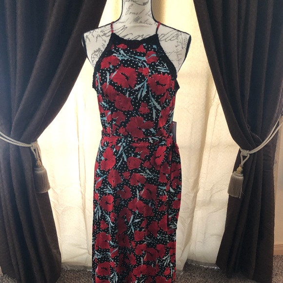 premier amour long sleeve floral maxi dress